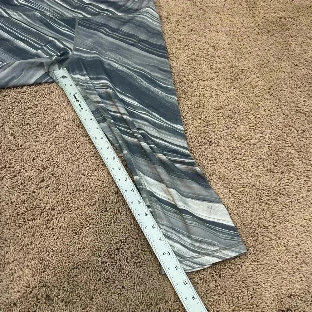 Gap Fit Gapfit Eclipse Capris Workout Leggings Hi… - image 4